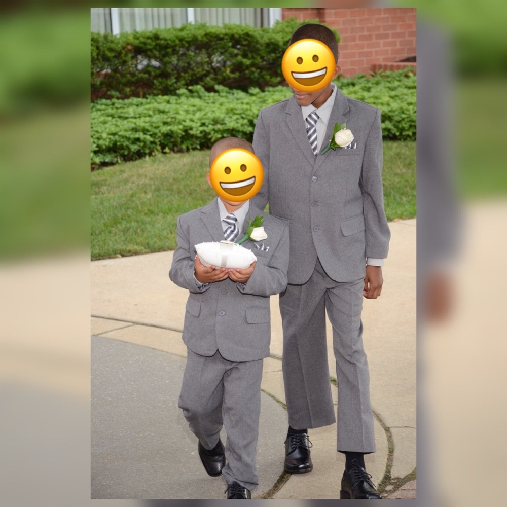 4 piece kids suit grey (size 10,  taller kid)